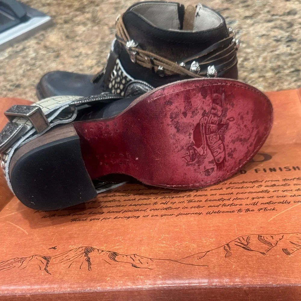 Freebird "saloon" Black and Tan Ankle Boots with Silver Details - Picture 5 of 8